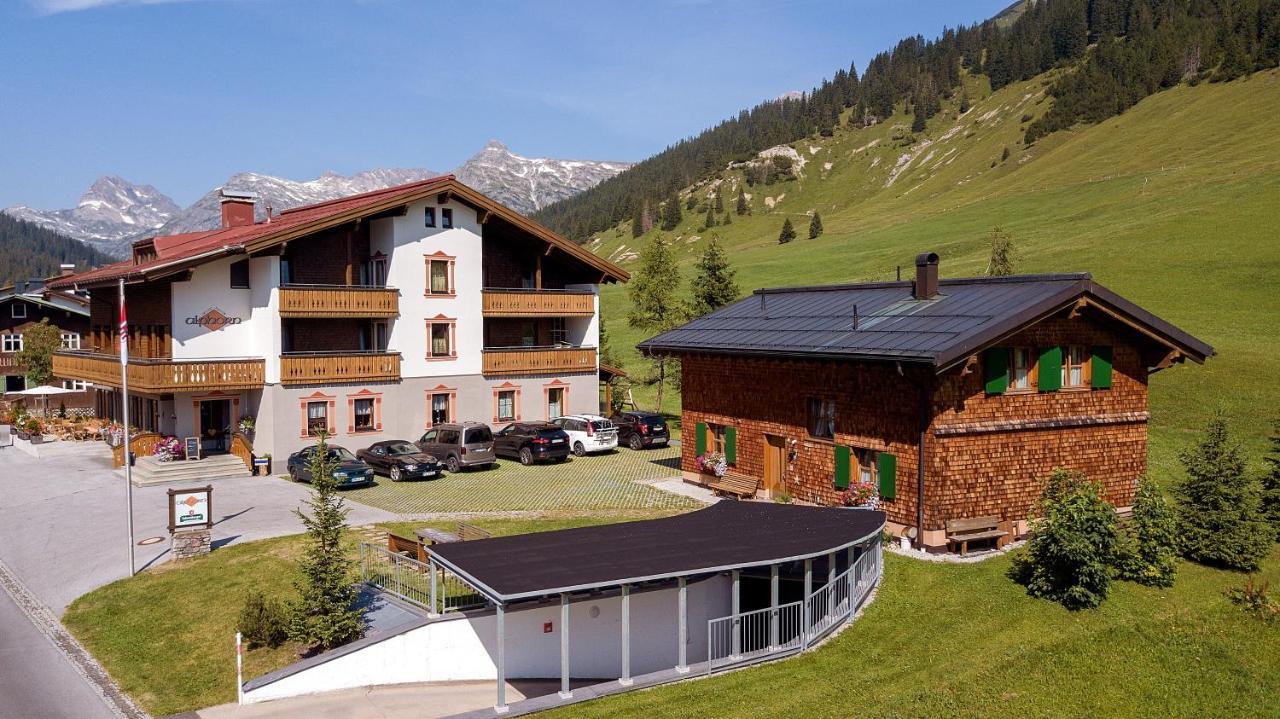 Gasthaus & Pension Alphorn Lech am Arlberg Exterior foto